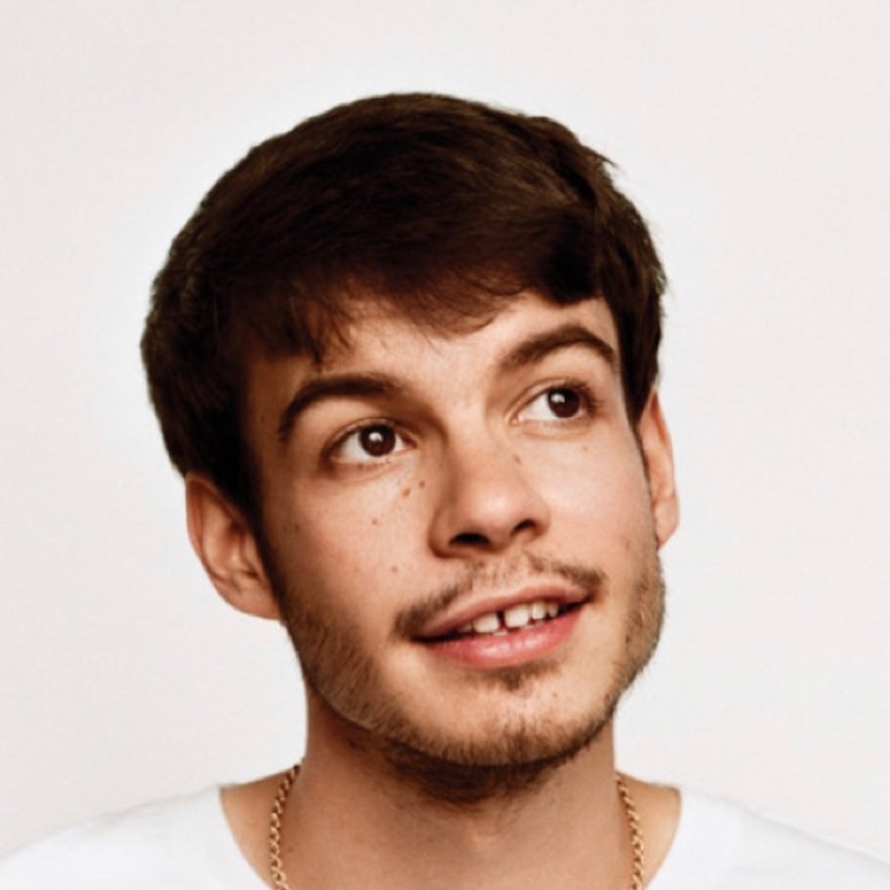 Meet your Posher, Elliot